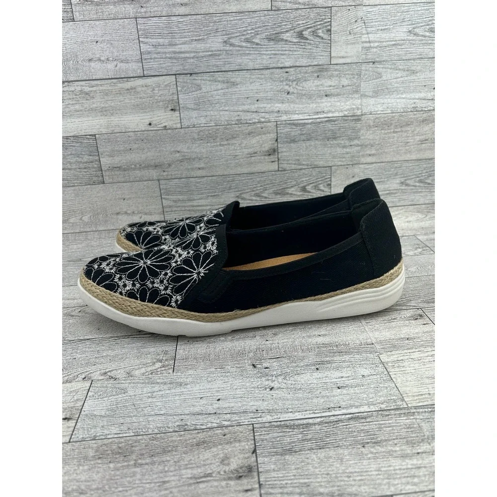 Clarks Collection Women Black Floral‎ Embroidered Slip On Espadrille Size 9.5M